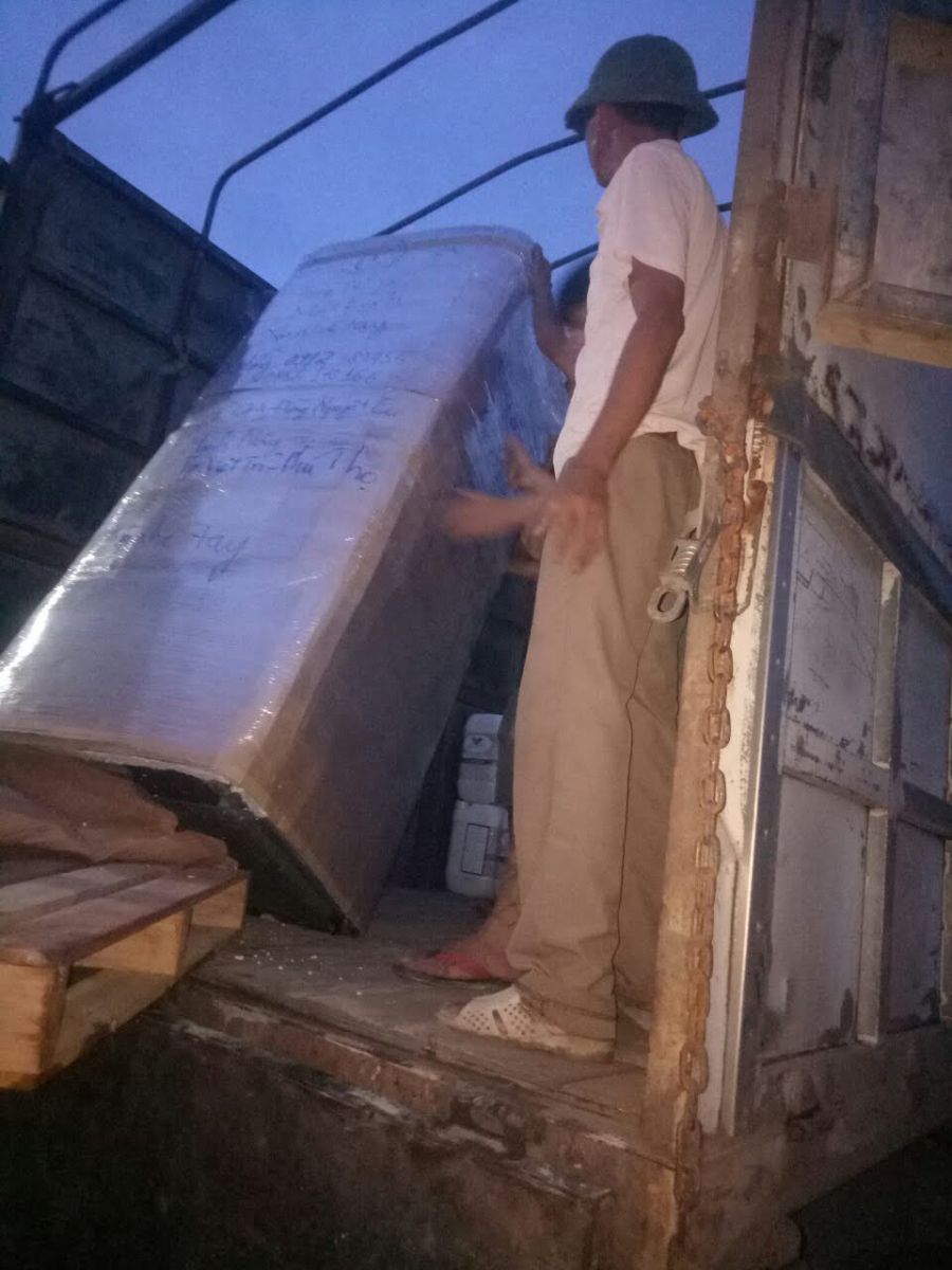 GIAO TỦ KHÁCH HÀ NỘI